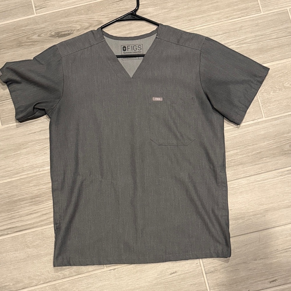 Figs women's Charcoal V-Neck Tee